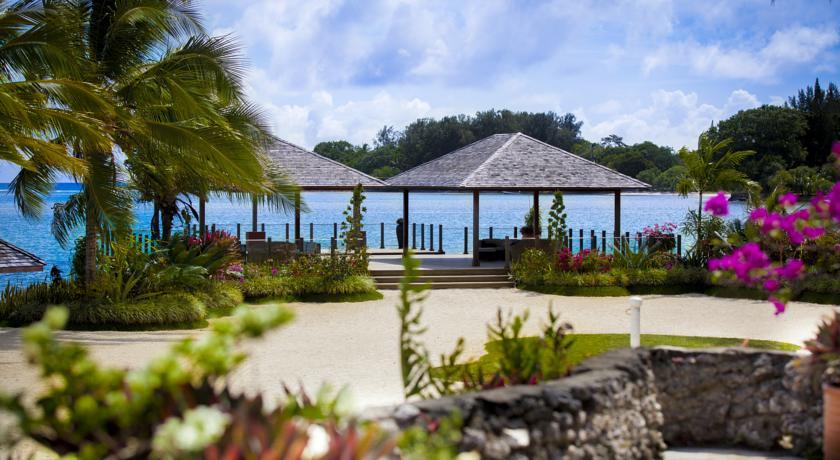 더 워릭 피지 코로레부 외부 사진 The beach at the resort