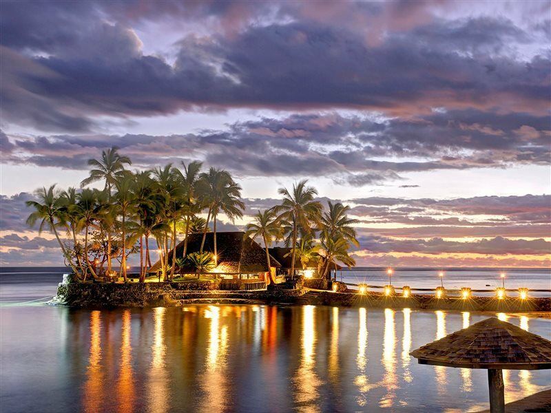 더 워릭 피지 코로레부 외부 사진 Sunset at the Sheraton Resort